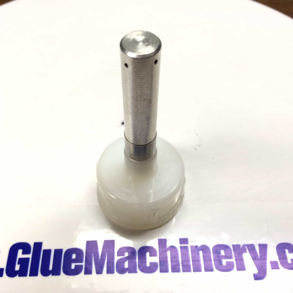 ezGun™ Pistol Glue Applicator Cold Glue Handguns and Nozzles