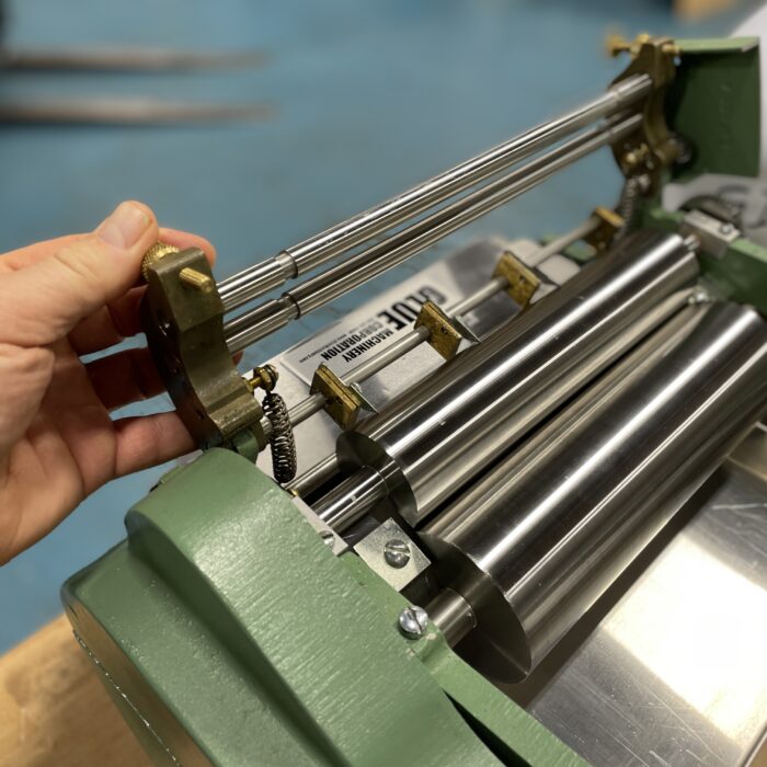 R Gluer- Cold Glue Duplex Machine